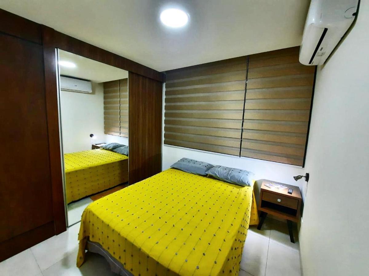 Apto Moderno Con Piscina De Borde Infinito ซานตาครูซเดอลาเซียร์รา ภายนอก รูปภาพ